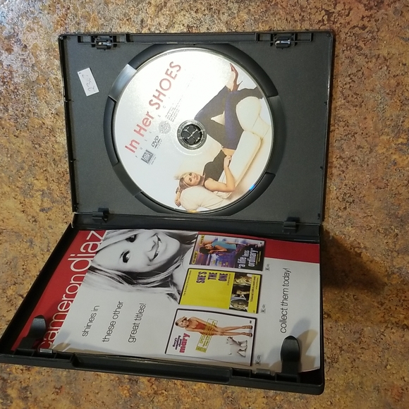 In her shoes movie DVD, EUC - Picture 3 of 4